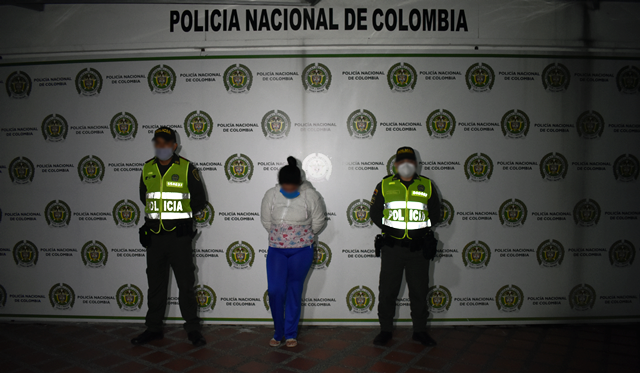 Una-mujer-quien-es-solicitada-por-los-delitos-de-concierto-para-delinquir-agravado-y-tráfico-fabricación-o-porte-de-estupefacientes     