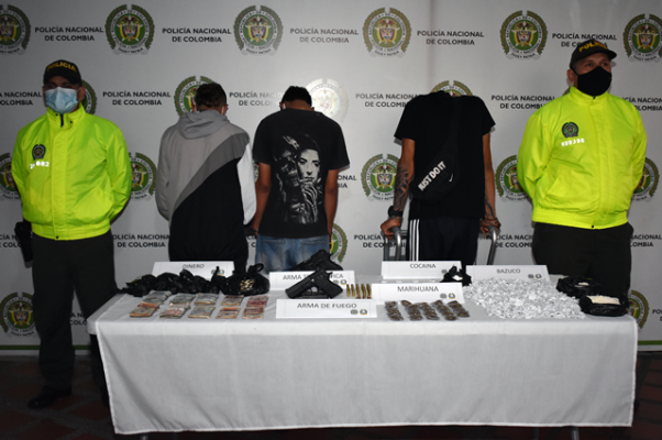 Mediante-diligencia-de-registro-y-allanamiento-adelantada-en-el-barrio-Matecaña-de-la-ciudad-de-Pereira