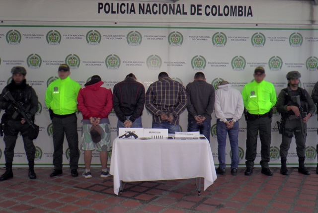 Cinco-diligencias-de-registro-y-allanamiento-se-materializaron-en-los-departamentos-de-Caldas-y-Risaralda