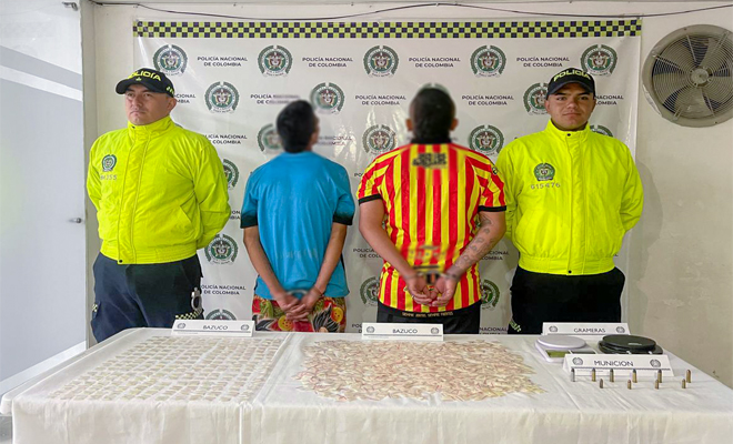 En la diligencia adelantada fueron incautadas varias dosis de bazuco y munición para un arma de fuego 