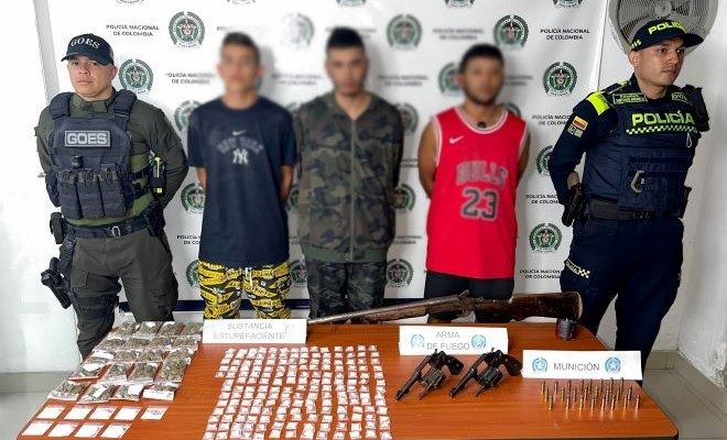 En los operativos realizados fueron incautadas varias armas de fuego y dosis de estupefacientes