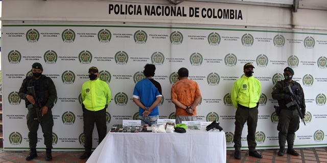 Mediante-diligencia-de-registro-y-allanamiento-en-el-municipio-de-dosquebradas-fueron-capturados-dos-personas