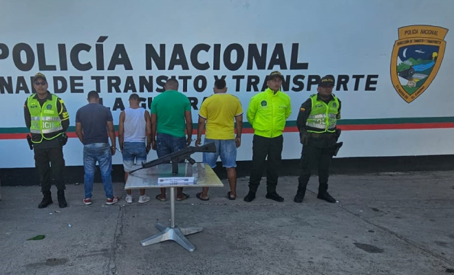 En el corregimiento de Mingueo, capturan a cuatro personas con un fusil AR-22