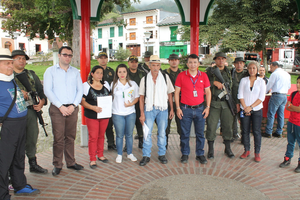 19 familias recuperan sus terrenos en zona rural de Samaná y Pensilvania.