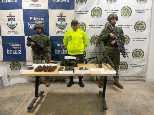 incautación de artefacto explosivo artesanal y un equipo móvil