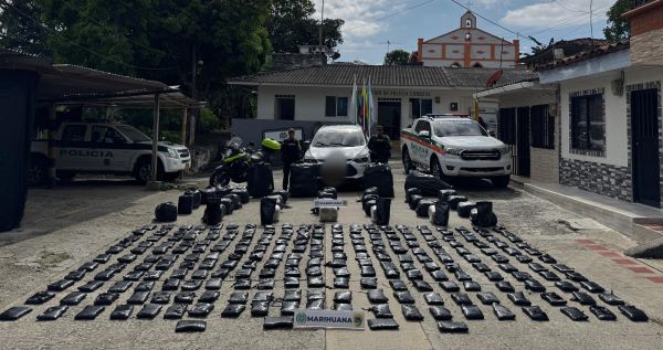 Incautados 414 kilogramos de marihuana en operativo en vías del Valle del Cauca