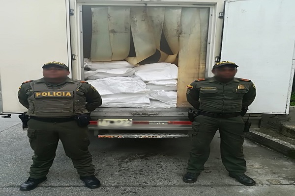 Por-violación-a-normas-sanitaria-incautamos-alimentos-en-Tadó. 