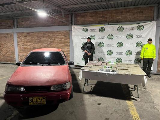 al-interior-de-un-parqueadero-fueron-hallados-más-de-15-millones-de-pesos-en-estupefacientes