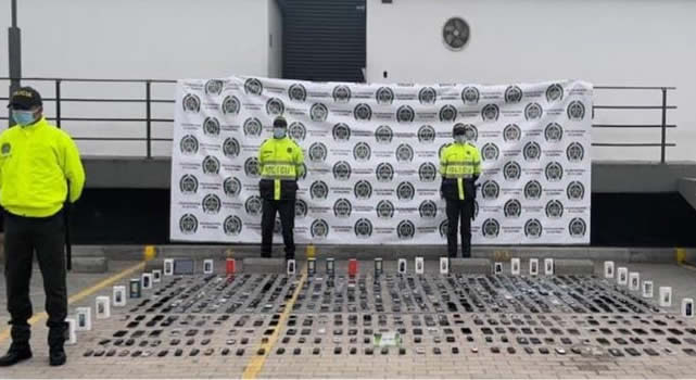 543 celulares incautados