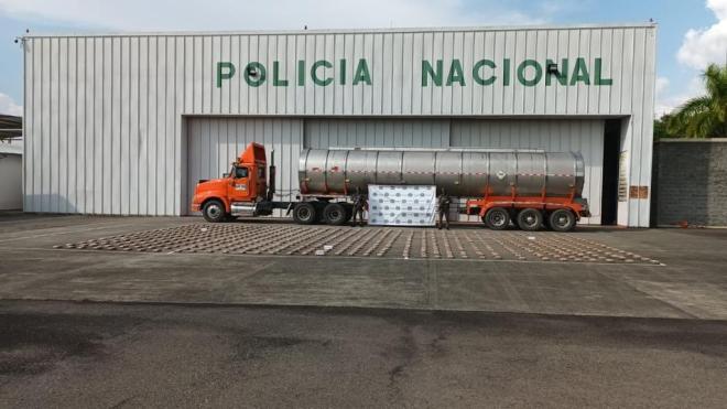 En Semana Santa fueron incautadas más de 2 toneladas de cocaína en  Santa Marta y en el Valle del Cauca