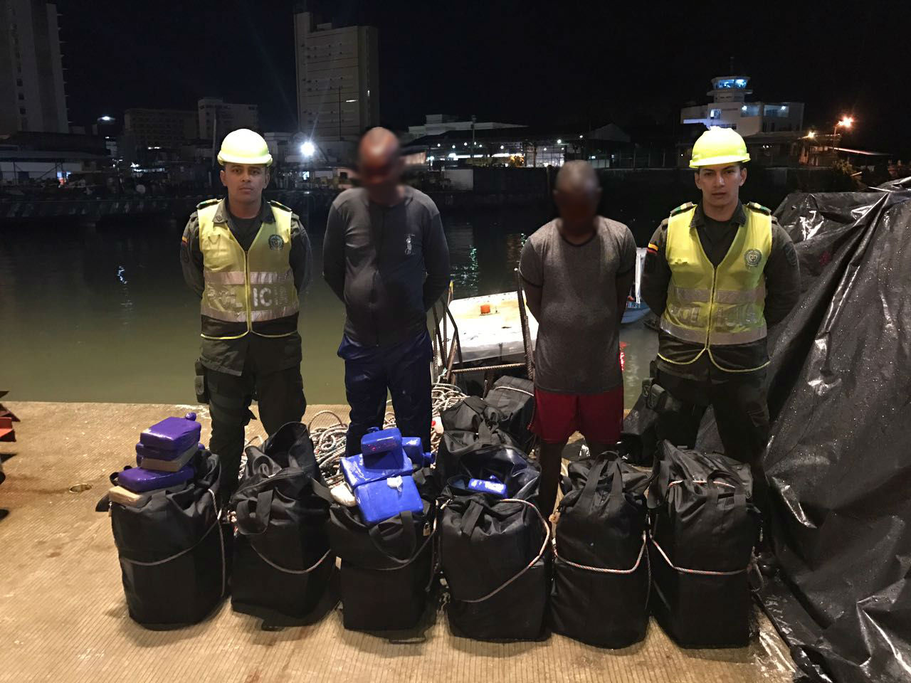 Policía-Nacional-asesta-nuevo-golpe-al-tráfico-de-estupefacientes-en-el-puerto-de-Buenaventura