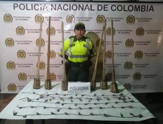 Incautación de polvora Seccional de Transito y Transporte.