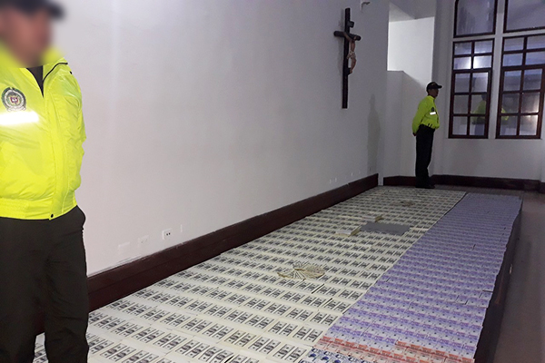 Dinero falsificado incautado durante el desarrollo de la operación