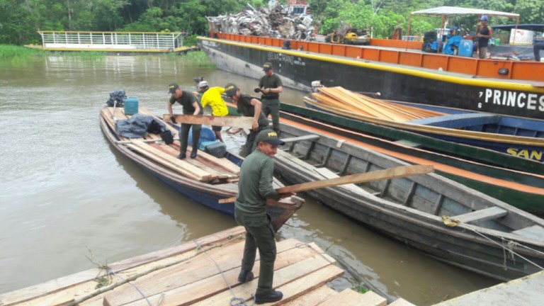 El muelle fluvial victoria regia y el malecón turístico son objeto de control permanente