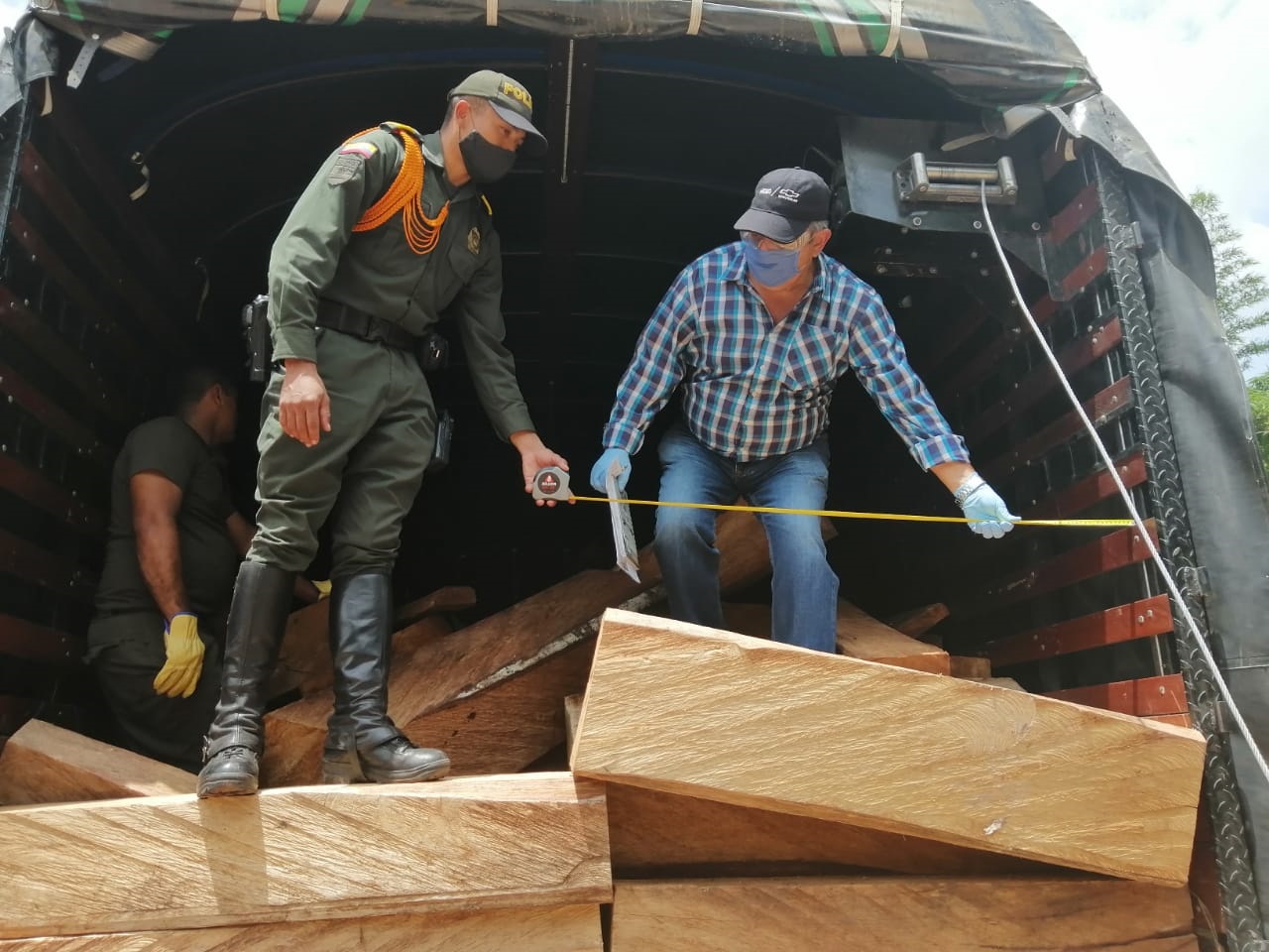 Incautación_Madera_Simacota_3