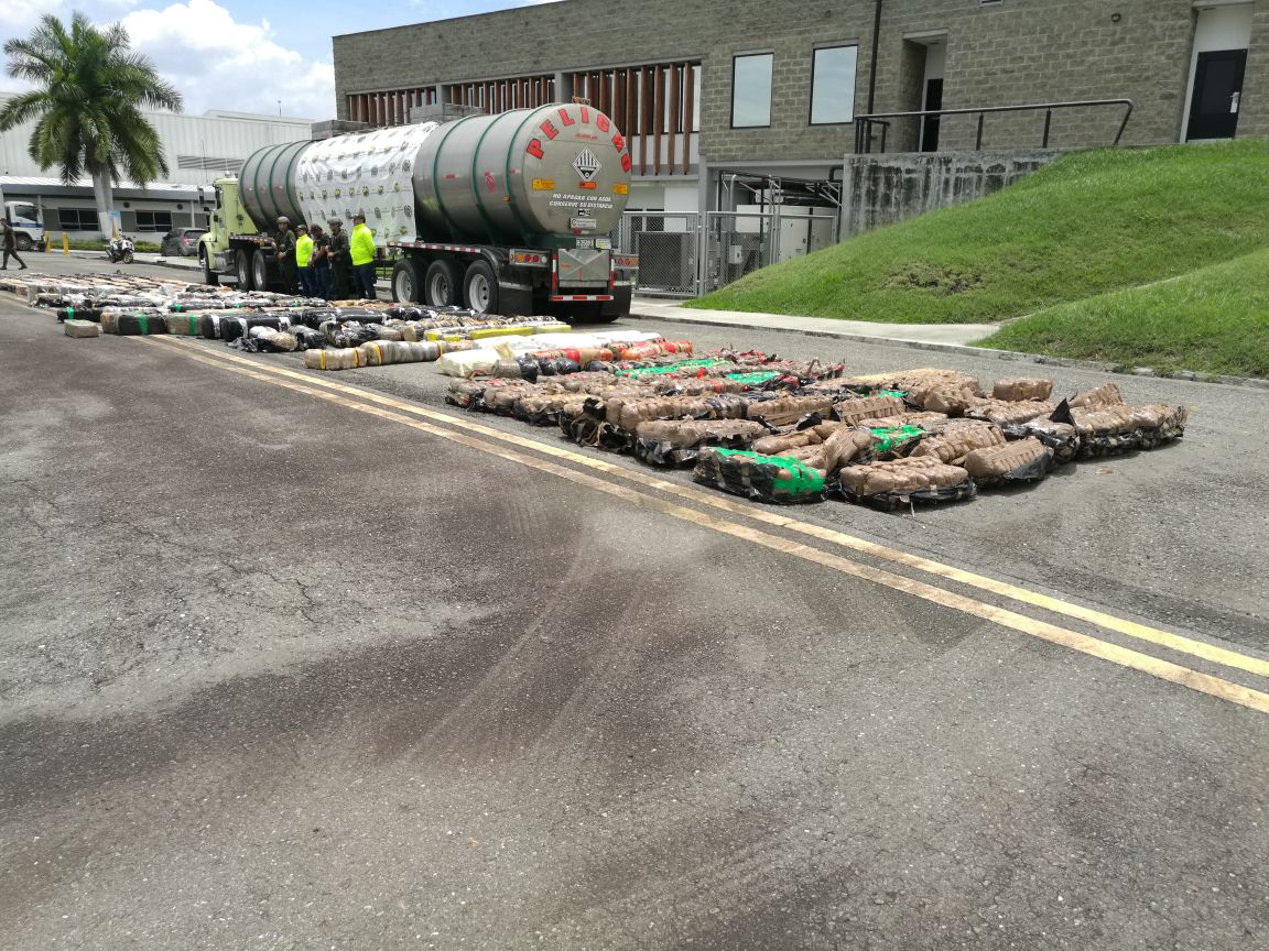 Incautadas-3.5-toneladas-de-marihuana-creepy