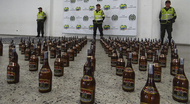 incautamos-licor-polvora-policia-meta
