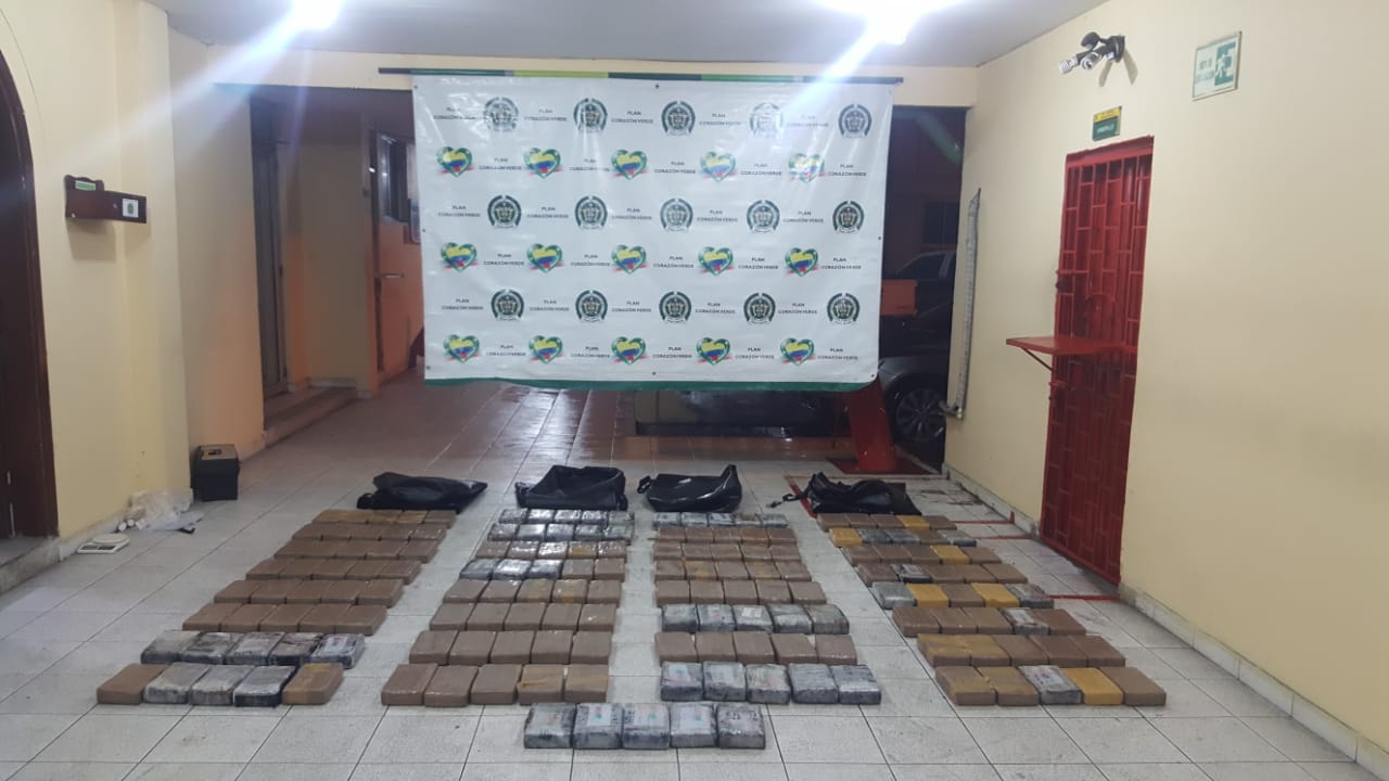 Incautamos-162-kilos-de-cocaína-ocultos-cerca-al-puerto-de-Buenaventura
