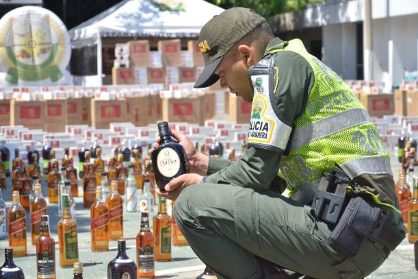 Incrementa-lucha-en-contra-del-comercio-ilicito-de-licores-y-cigarrillos