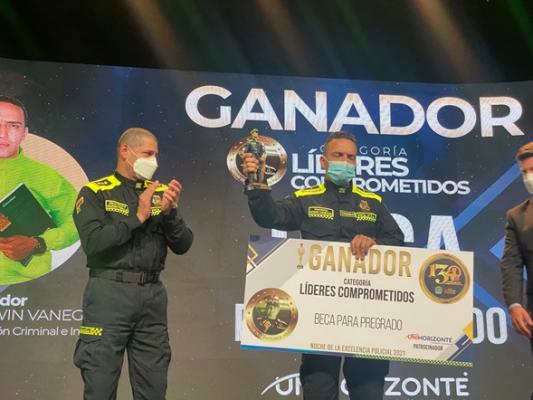 Noche De La Excelencia Policial 