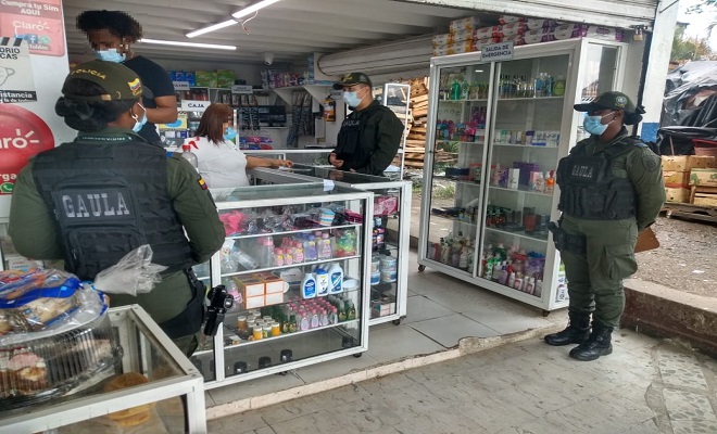 La policía en él Chocó continúa trabajando para contener el covid-19