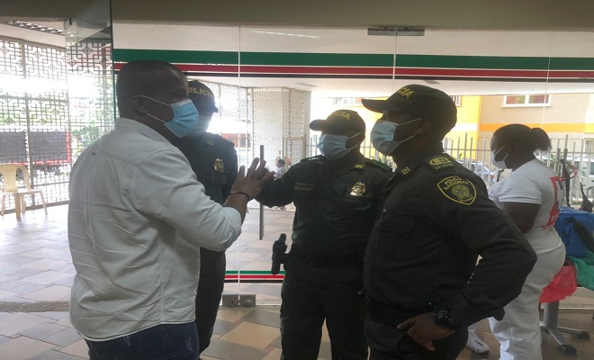 La policía en el departamento del Chocó continúa trabajando para contener el covid-19