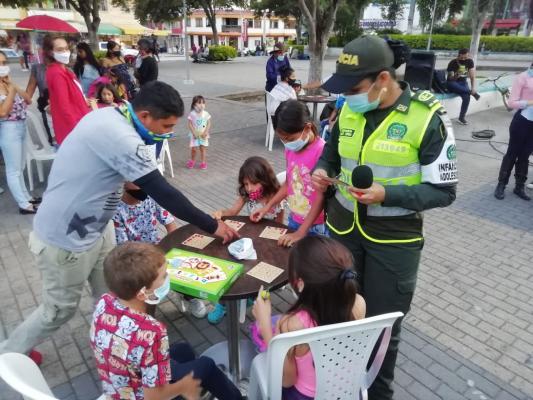 La_policía_en_santander_garantiza_los_derechos_de_nuestros_niños_niñas_y_adolescentes_ 1