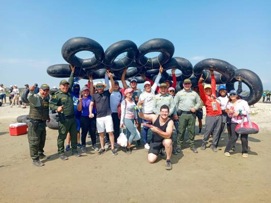 La Policía Nacional acompañó la celebración del ‘Festival de verano 2024’ en Granada, Meta