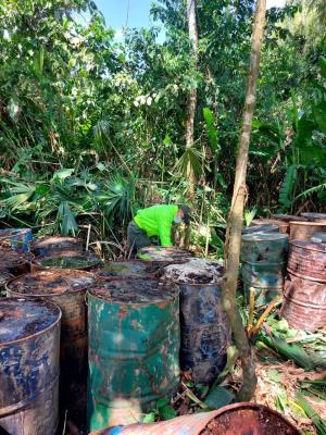 Hallamos-un-laboratorio-de-producción-de-permanganato-de-potasio-en-Putumayo