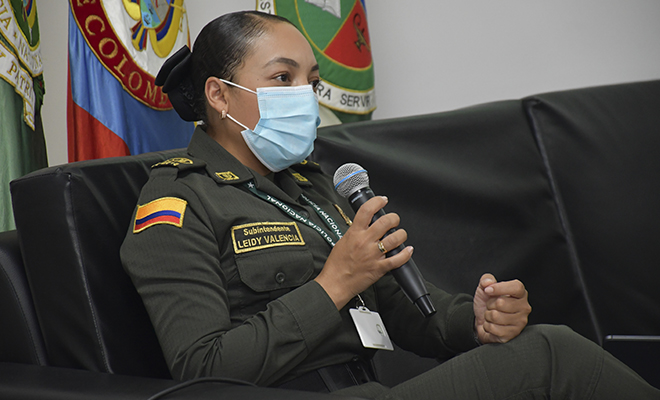 Lanzamiento del libro “Comportamiento Ético Policial De Egresados ESBOL”