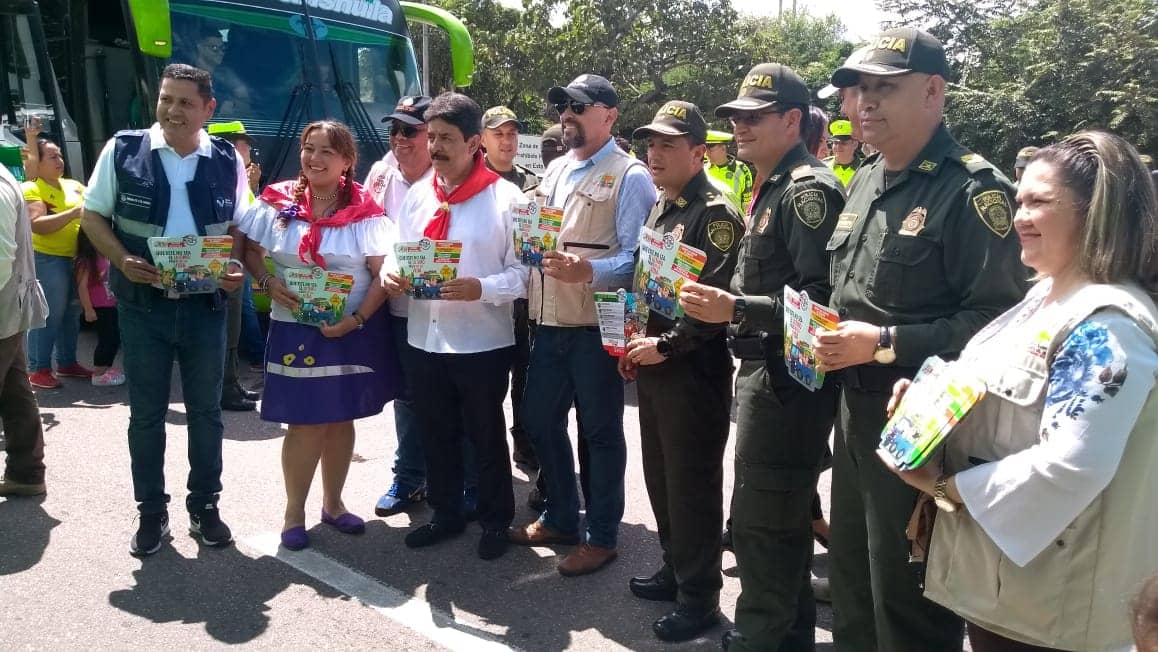 Lanzamiento-San-pedro-seguro-Policía 