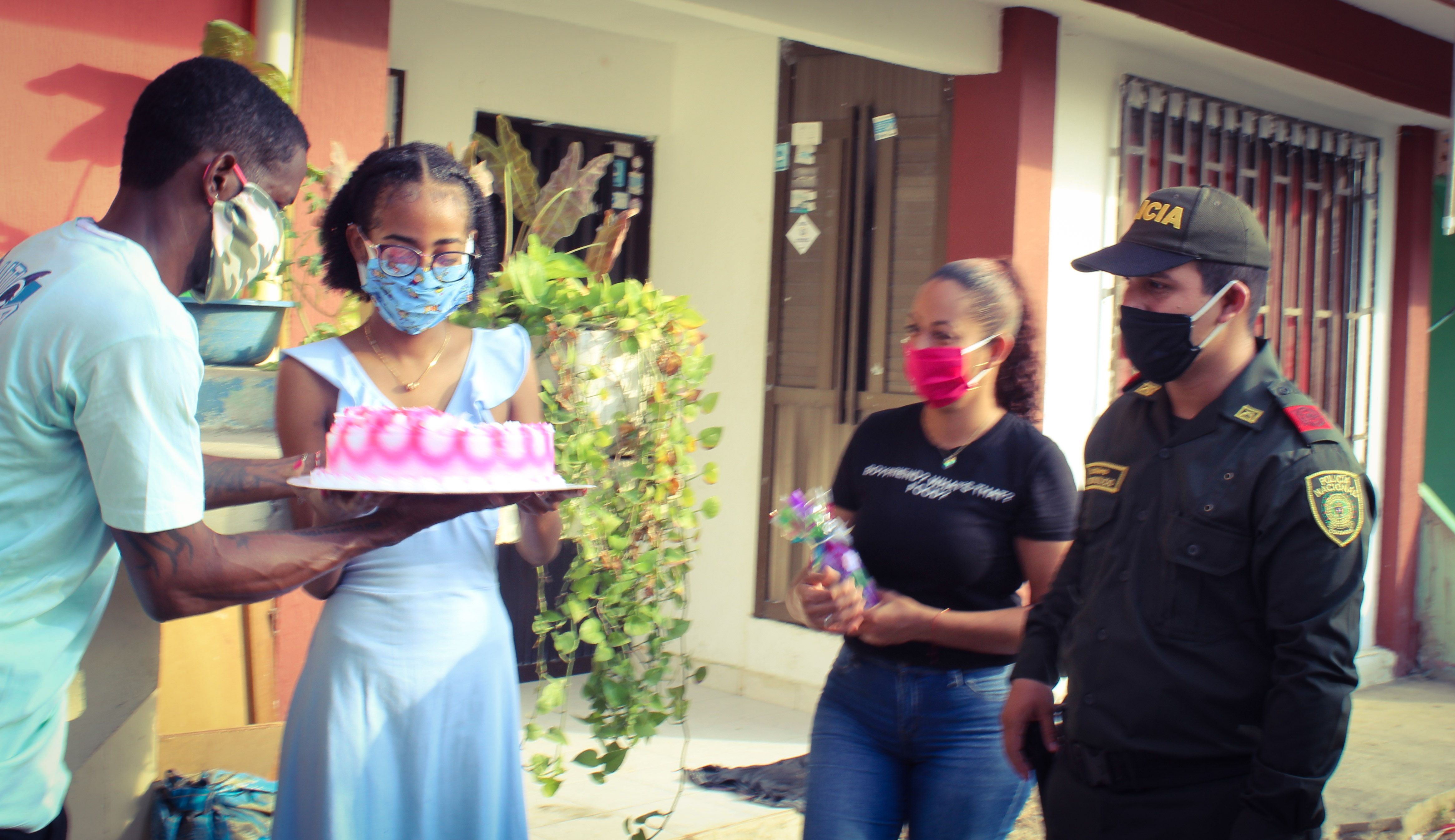 Somos Uno, Somos Todos por los jóvenes de las islas  