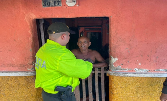 los uniformados vienen desplegando diferentes controles como; solicitud de antecedentes a personas, vehículos e IMEI de celulares, acciones pedagógicas