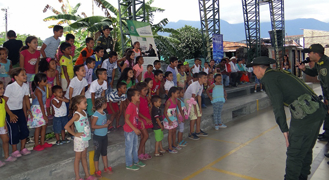 La Policía Nacional-reafirma su compromiso-con la niñez-en el Meta