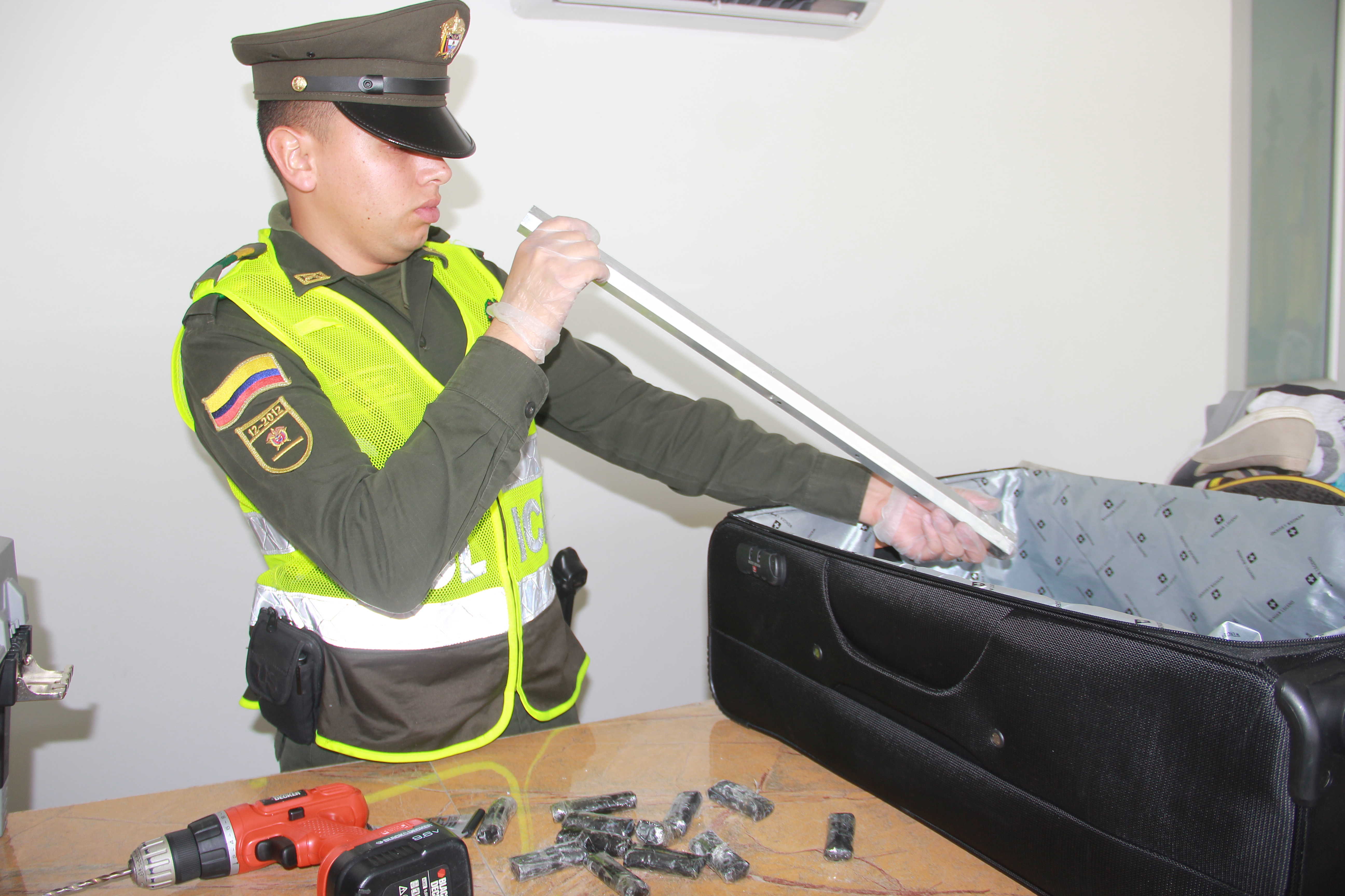 maleta_con_metanfetaminas