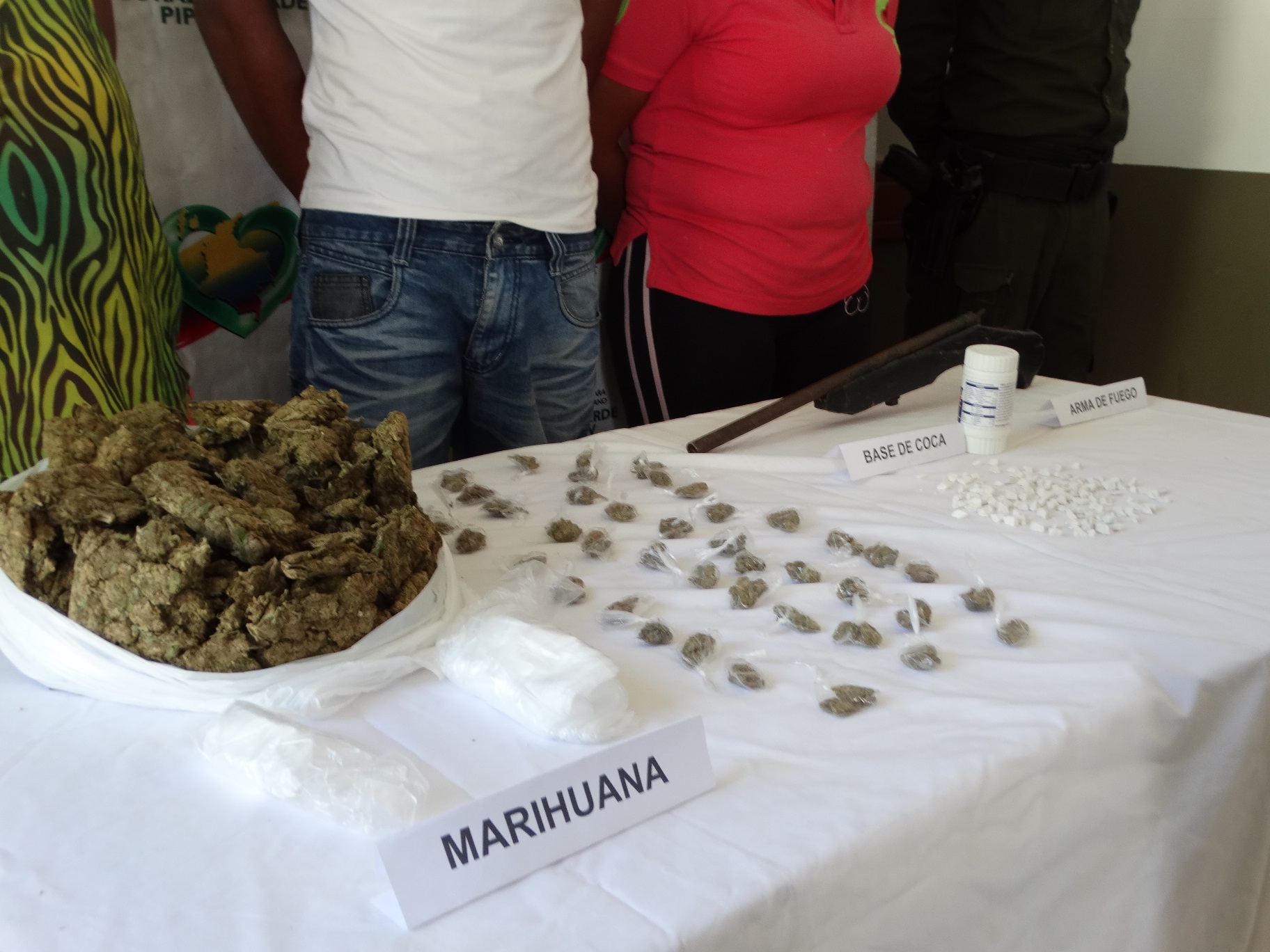 marihuana-incautacion-arma-hechiza-base-de-coca-capturado