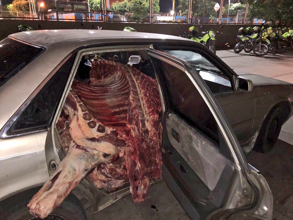 más-de-una-tonelada-de-carne-bovina-en-condiciones-insalubres-y-un-automóvil-fueron-aprehendidos 