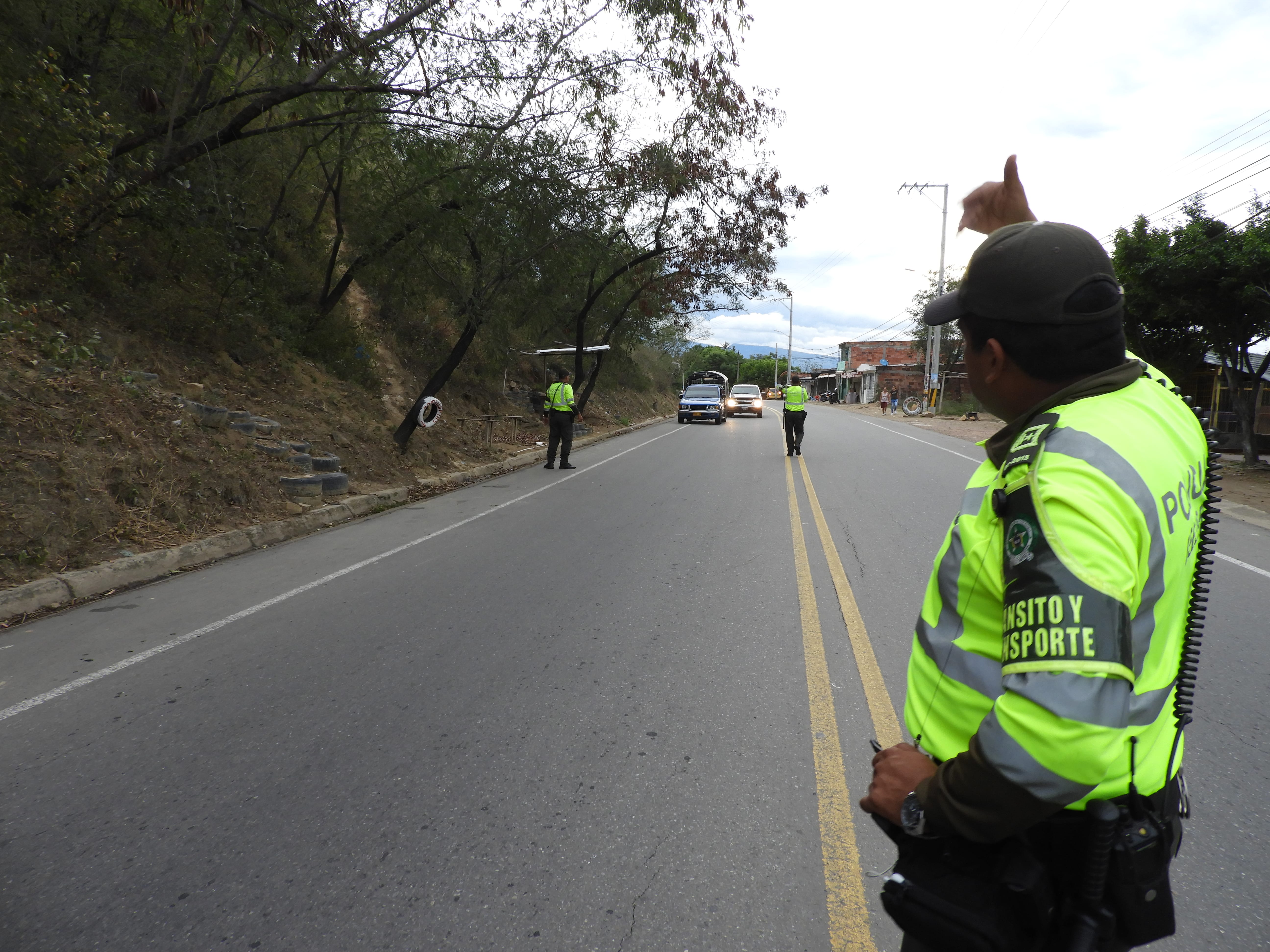 mediante-planes-de-registro-y-control-a-personas- uniformados-garantizaron-la-seguridad-en-ejes-viales-y-zonas-turísticas
