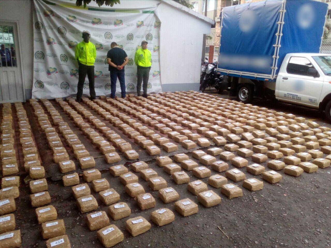 La Policía Nacional logra sacar de las calles 250 mil dosis de marihuana prensada
