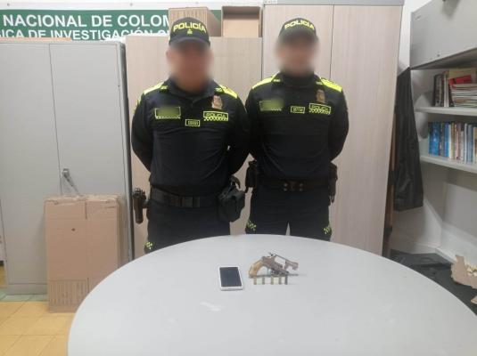 Menor intimidó con arma de fuego al propietario de un taller de soldadura