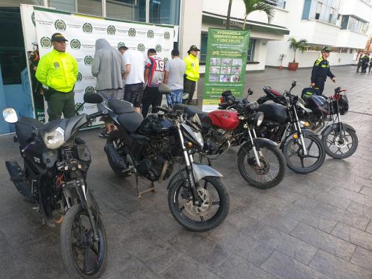 “Moto ladrones” quienes emplean la violencia e intimidan con armas de fuego para cometer hurtos en motocicletas