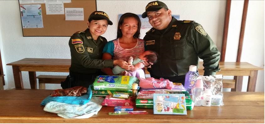 La madre dio a luz en difíciles condiciones y llegó en canoa hasta Leticia.