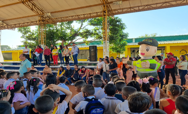 ‘Yo regreso seguro a clase’ con mi Policía Nacional 