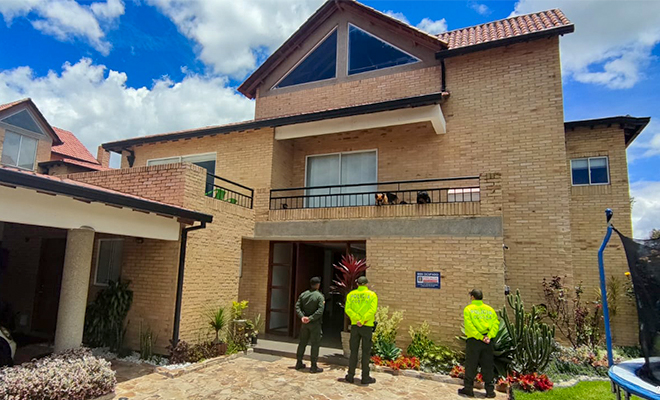 Desarticulada organización criminal dedicada a la creación de empresas para lavar dinero producto del narcotráfico.