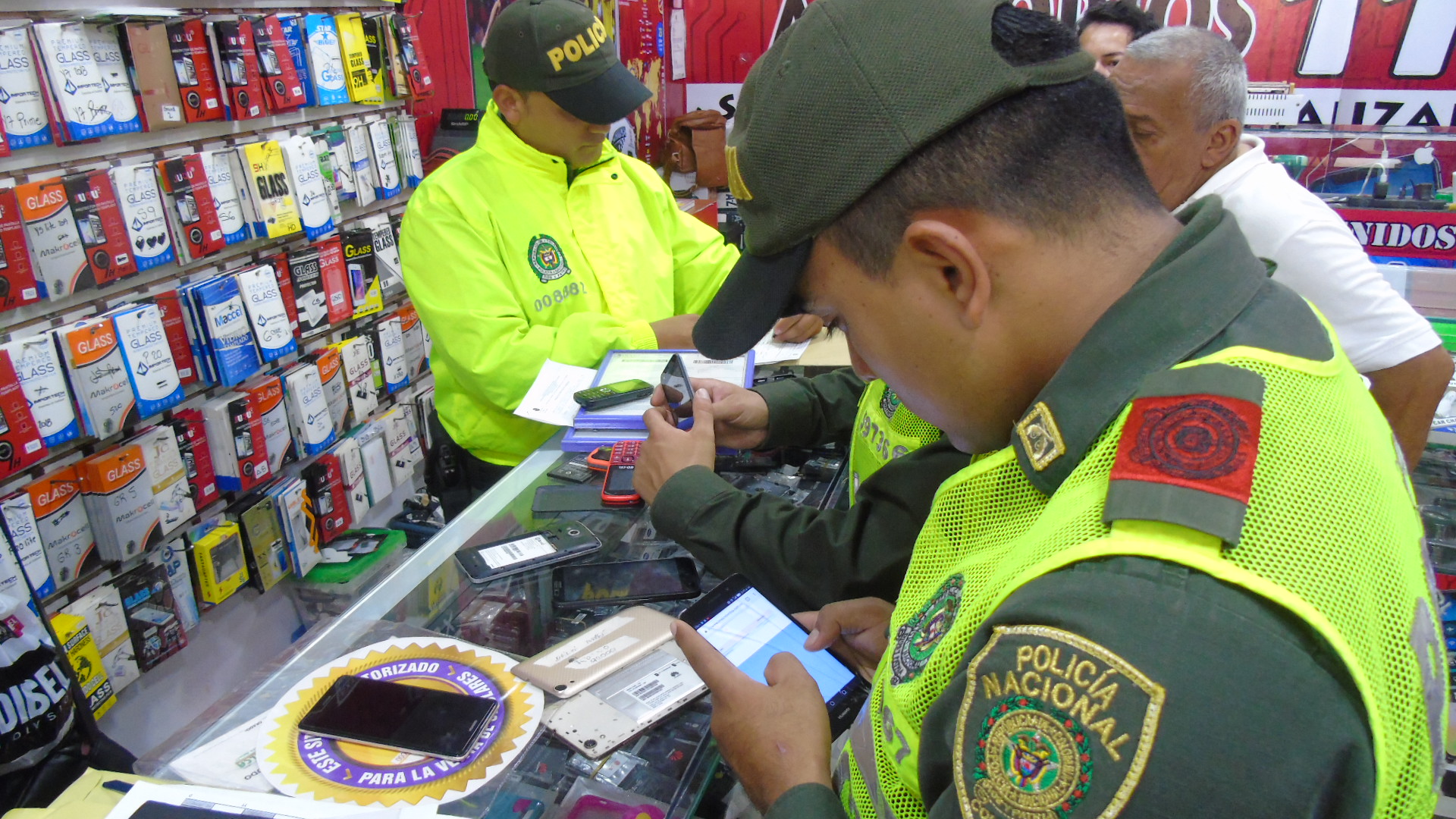 operativos-de-control-contra-el-hurto-a-celulares-florencia