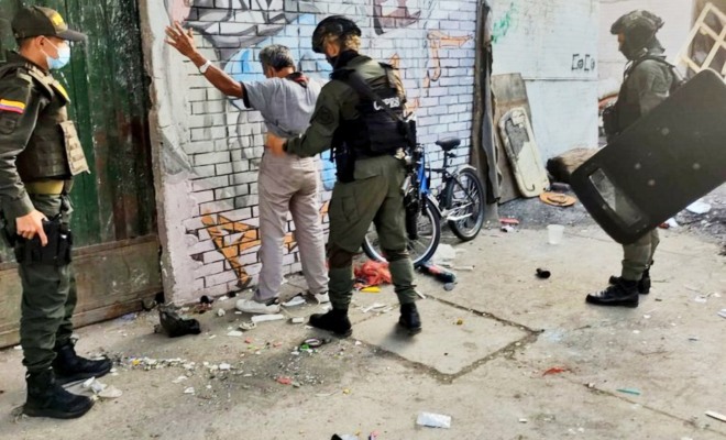 operativos-plaza-elena-cali.