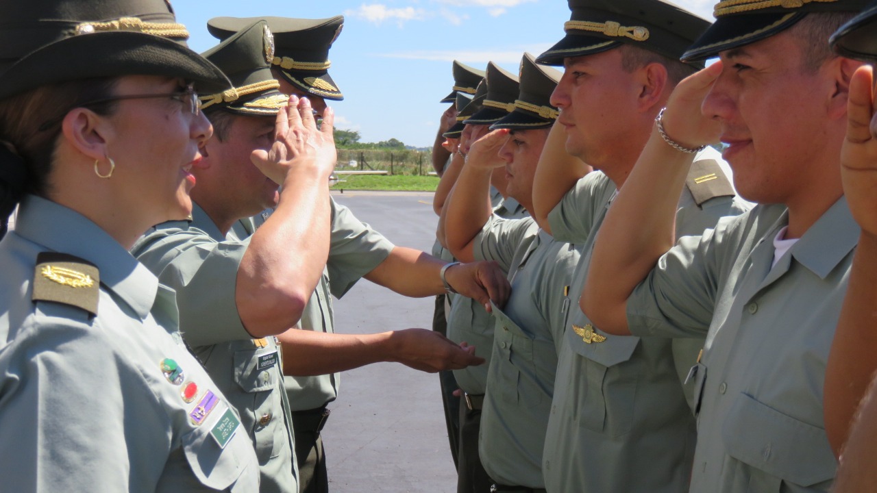 Pilotos colombianos graduados mariquita