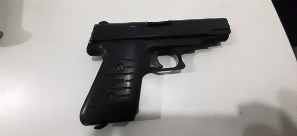 En cumplimiento al plan choque se logra la incautación de una pistola con munición 