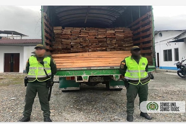 Planes-de-control-ambiental-permitieron-el-decomiso-de-madera-en-Istmina-y-Cértegui