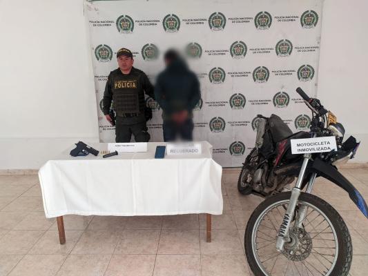 Intimidaba a sus víctimas utilizando armas